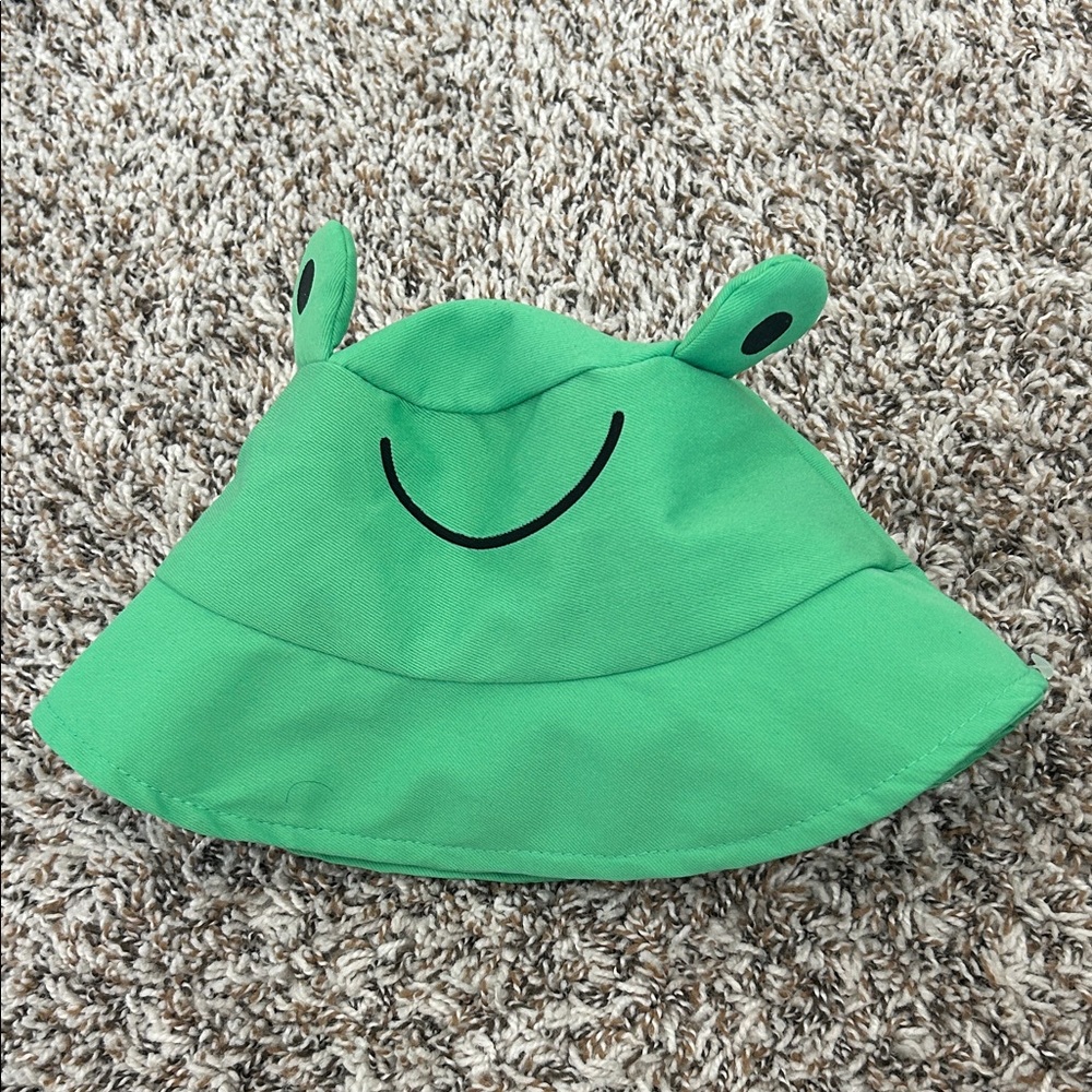 Green Frog Bucket Hat for Kids